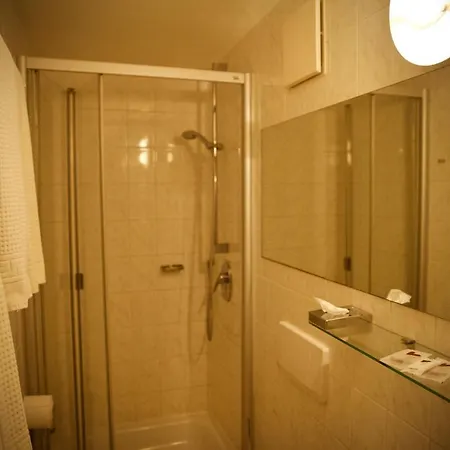 Seehotel Huberhof 3*